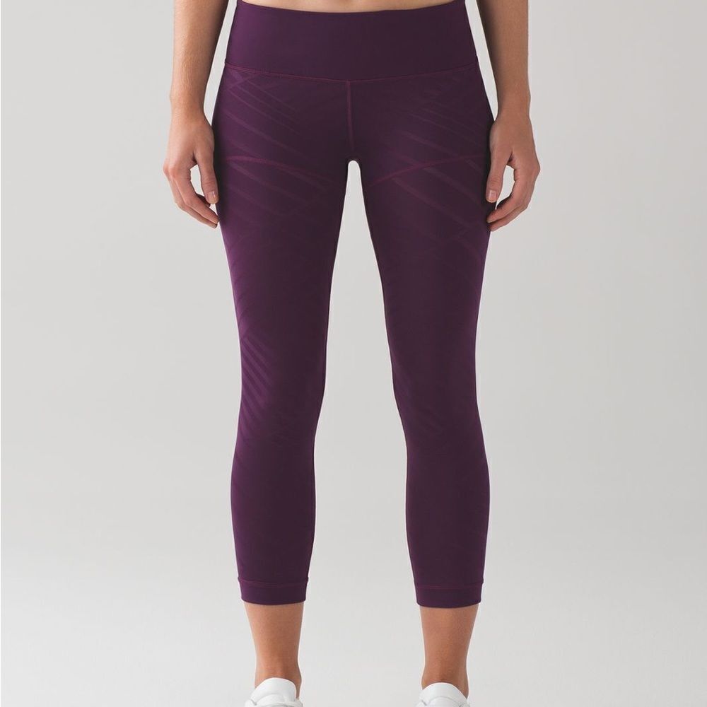 Lululemon Hot Like Agni Crop (23")Darkest Magenta
